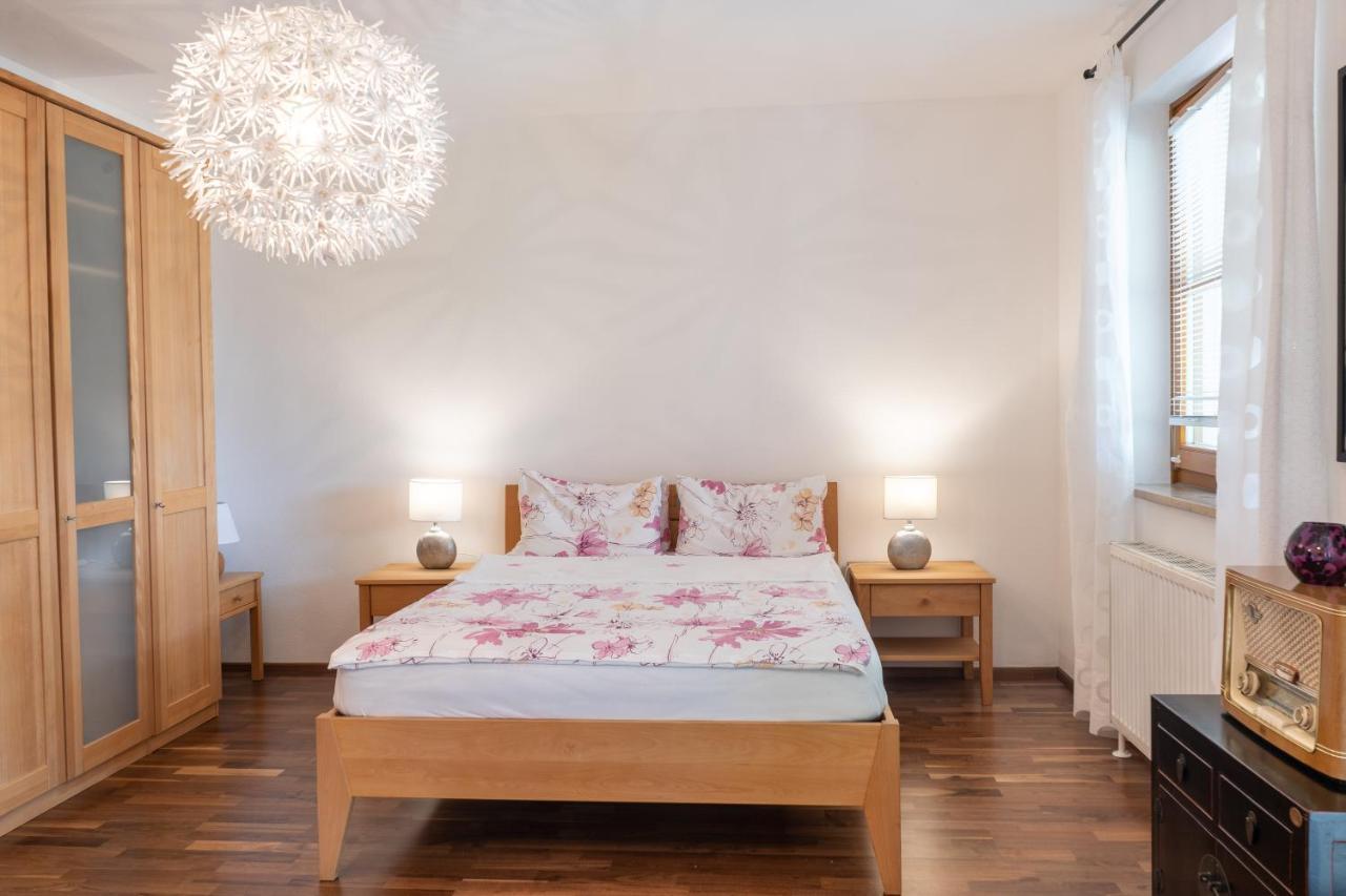 Apartment Salzburg City&Lake Elixhausen Kültér fotó